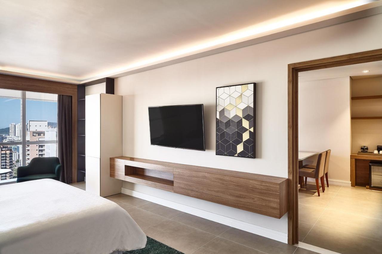 Sheraton Santos Hotel Exteriér fotografie A room at the hotel